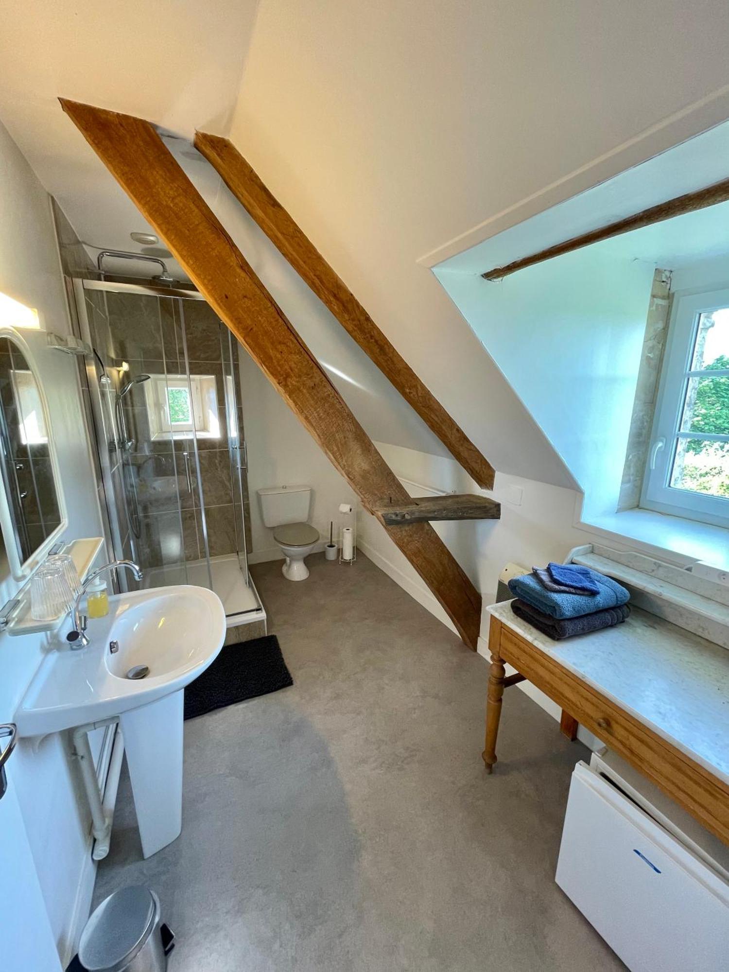 Ferme Fortifiee D Enguenard Formigny Exterior foto